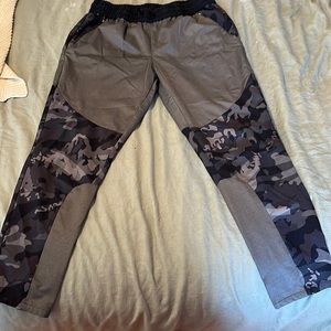 Under Armour Camo Print Exercise Pants